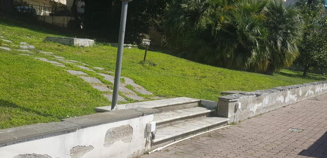 Casa Fiorenza Parcheggio Privato Sanremo Exteriör bild