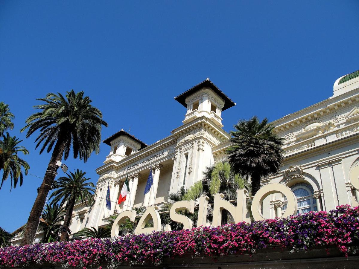 Casa Fiorenza Parcheggio Privato Sanremo Exteriör bild