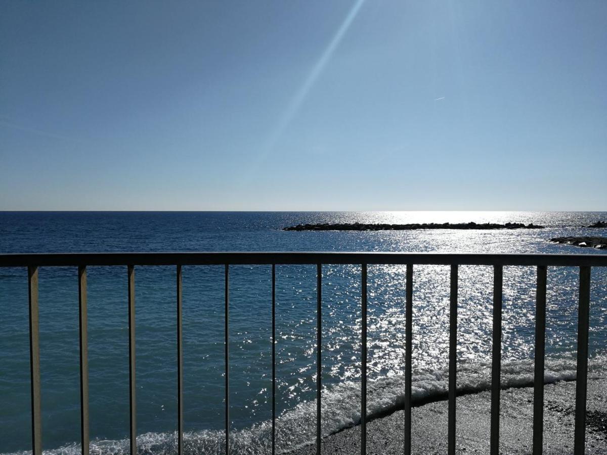 Casa Fiorenza Parcheggio Privato Sanremo Exteriör bild