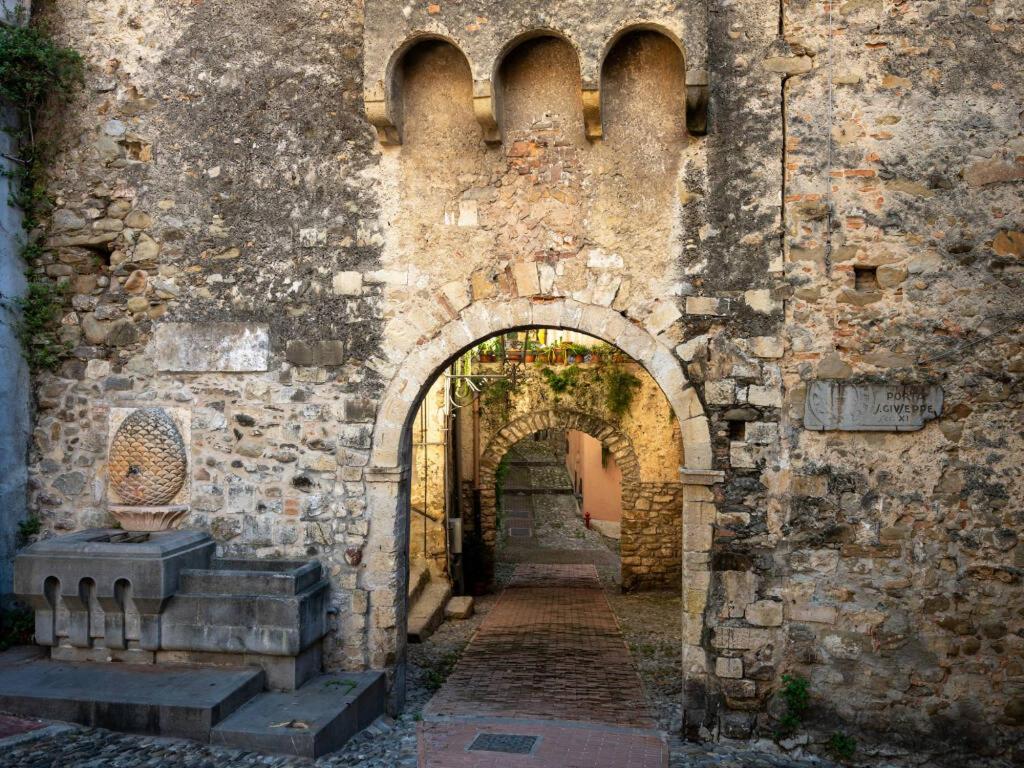 Casa Fiorenza Parcheggio Privato Sanremo Exteriör bild