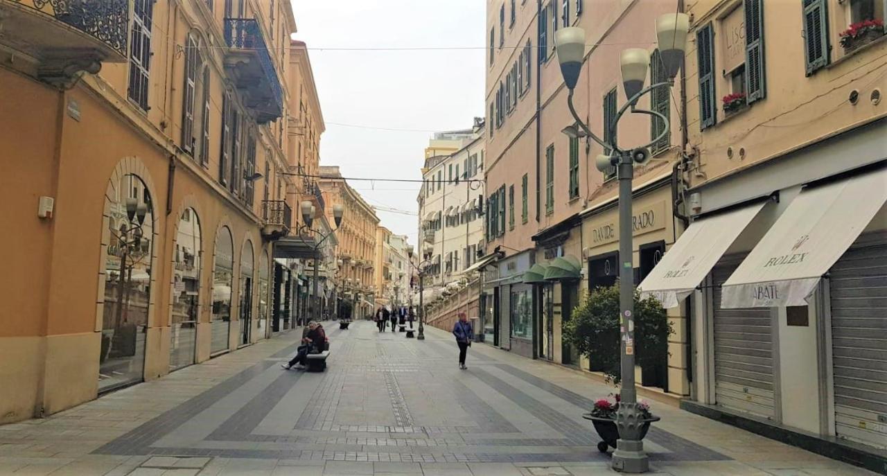 Casa Fiorenza Parcheggio Privato Sanremo Exteriör bild